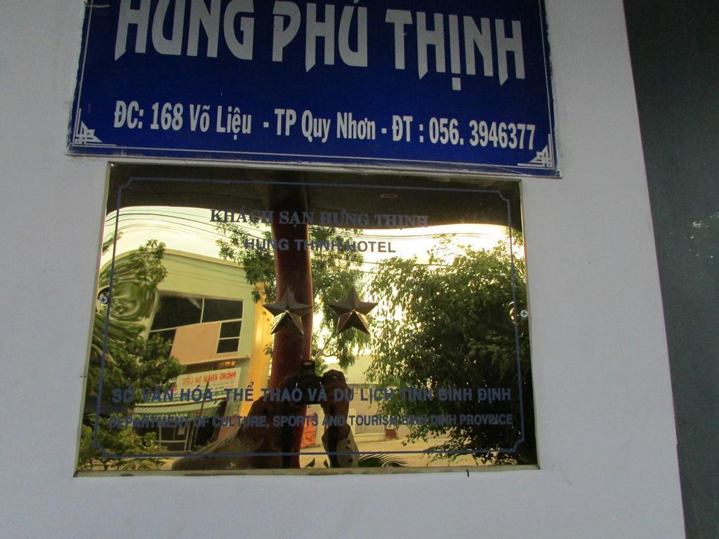 Hung Thinh Hotel Куинён Экстерьер фото